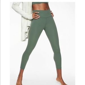 Athleta elation 7/8 legging